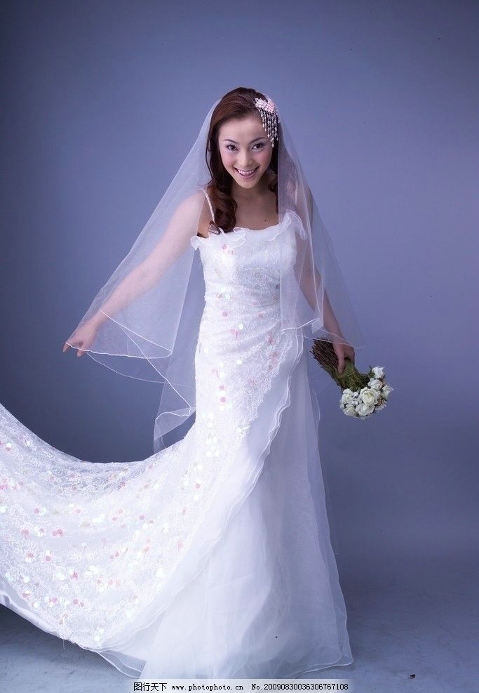 高海宁公开婚纱照！ 胡杏儿搞锡婚派对 姜文杰宣布太太有喜！(图1)