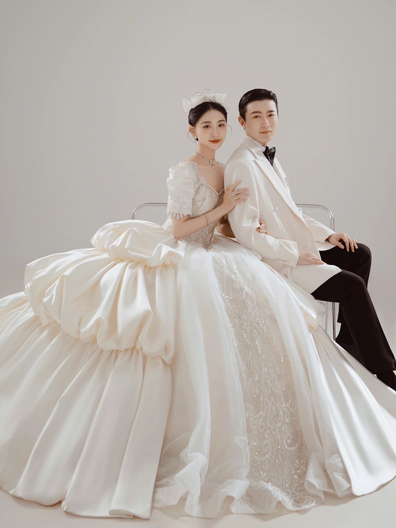 最火的16种婚纱照风格总有一种适合你(图1)