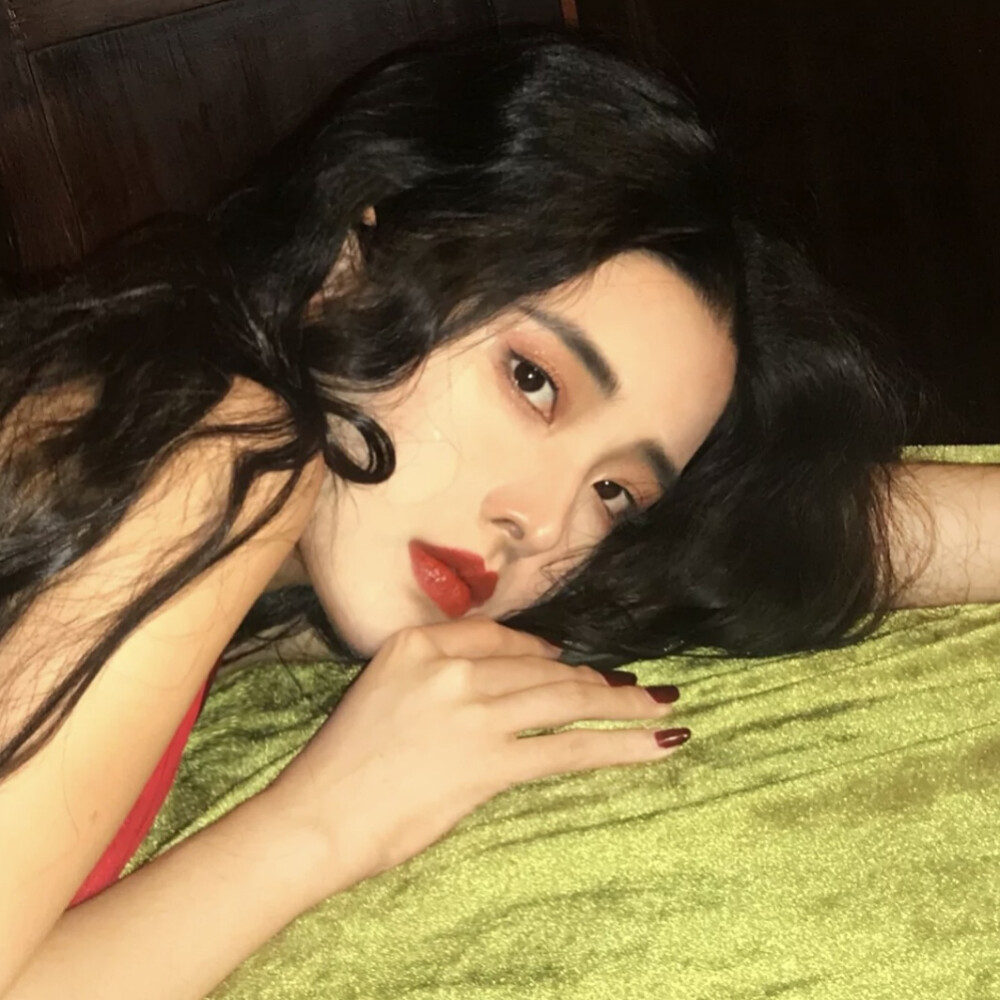 赛琳娜·戈麦斯(图1)