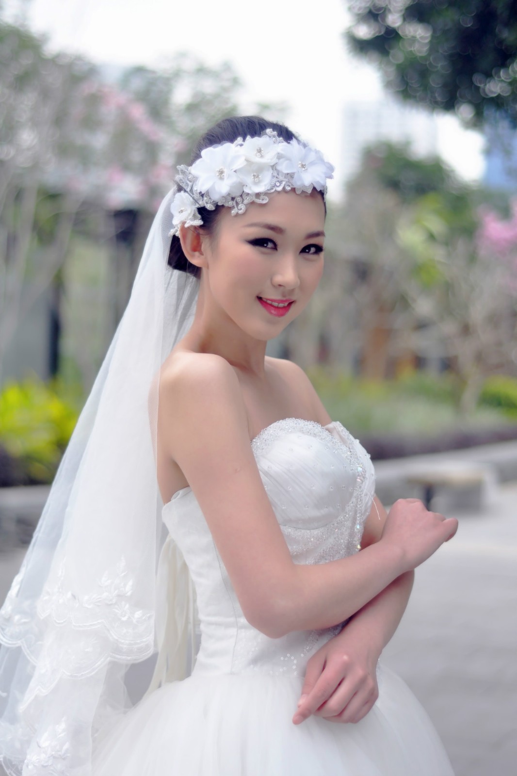 袁弘庆结婚9周年夫妻写真宛如婚纱大片张歆艺甜搂袁弘真恩爱(图1)